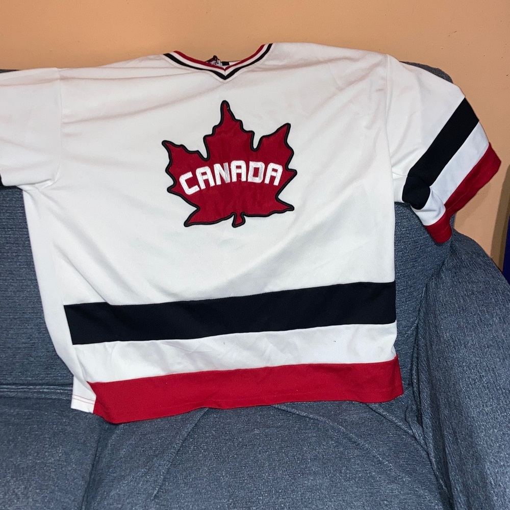 Canada Maple Leaf Men's Jersey - White and Red